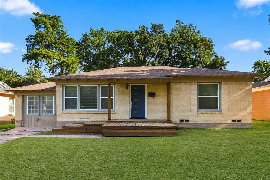 Property photo for 2125 Housley Drive, Dallas, TX