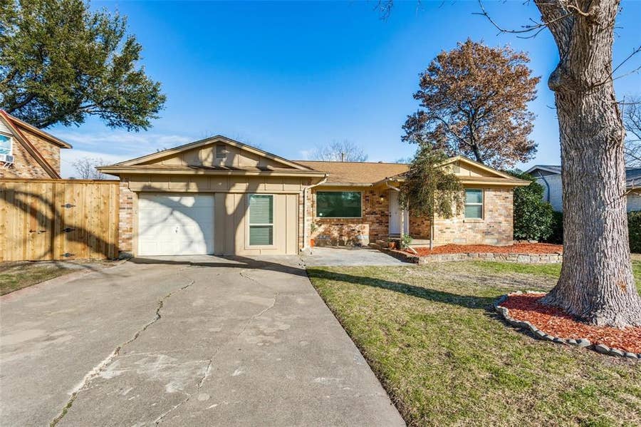 Property photo for 1606 W Shore Drive, Richardson, TX