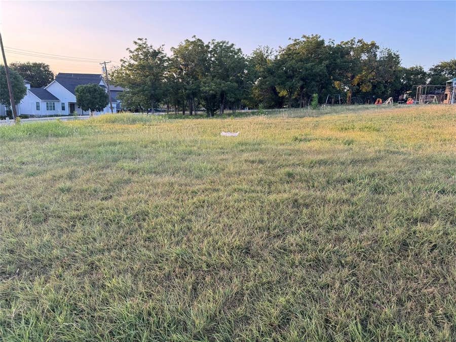 Property photo for 712 S Tennessee Street, McKinney, TX