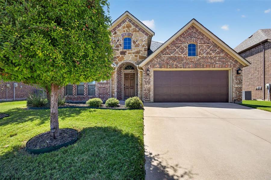 Property photo for 11805 Dixon Drive, Fort Worth, TX