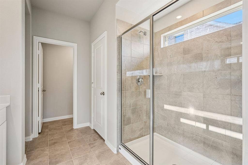 Photo is not of the actual home, but is an inspirational photo of builder’s model home and may depict options, furnishings, and/or decorator features that are not included.