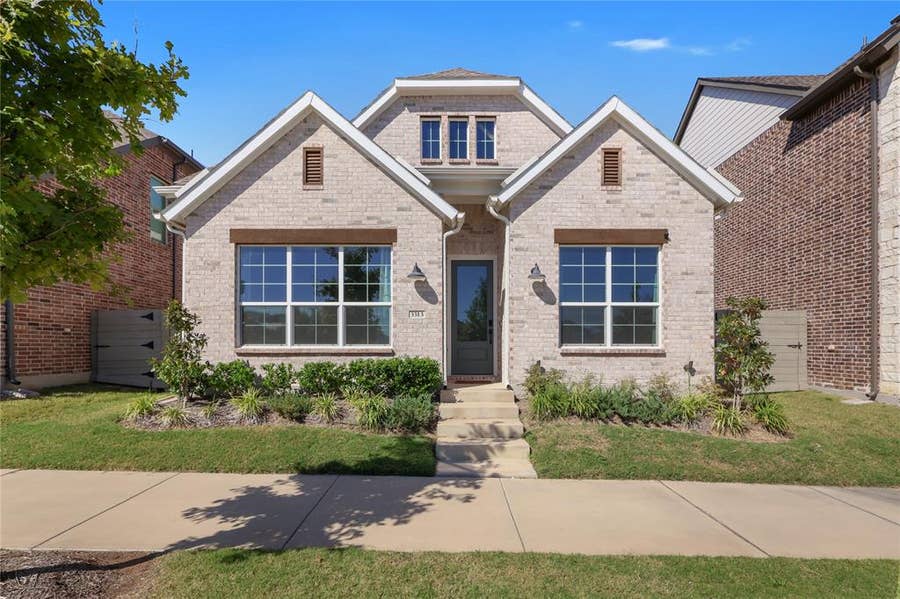 Property photo for 3313 The Commons Parkway, Sachse, TX