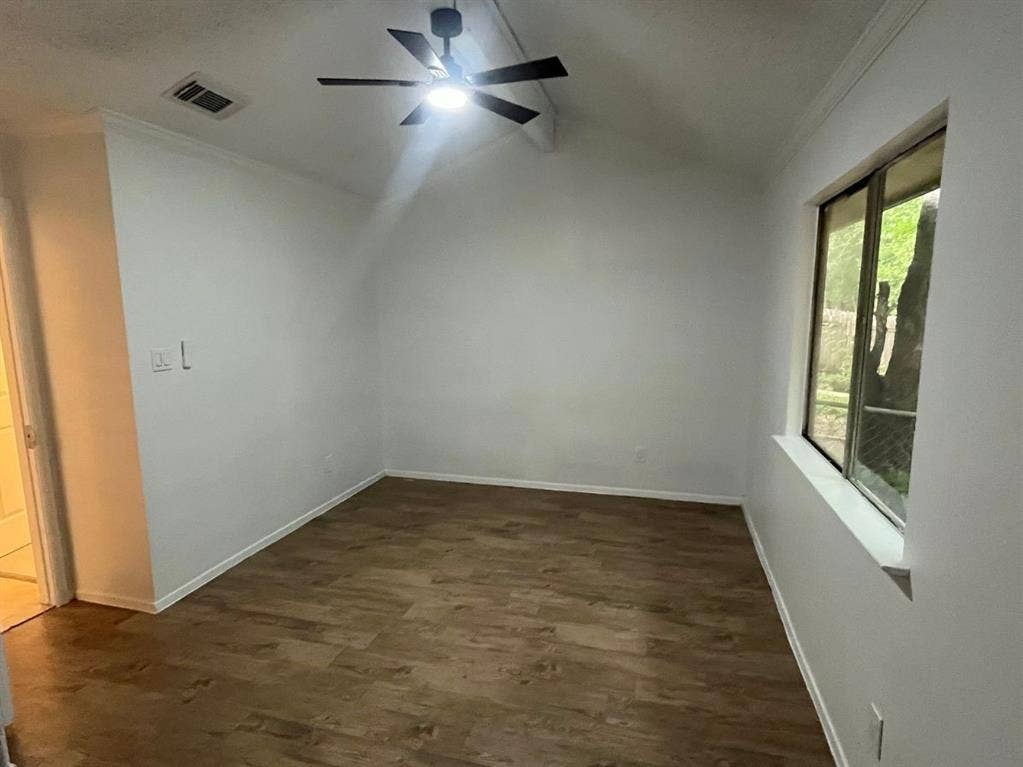 9515 Aberdeen Way, Austin, TX 78753 9515 Aberdeen Way, Austin, TX 78753