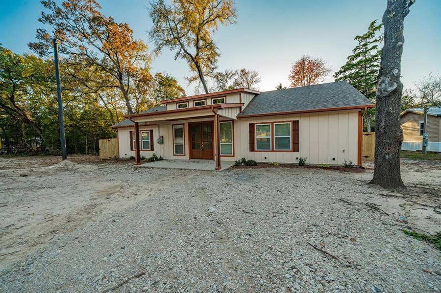 Property photo for 9469 Pinewood, Hawk Cove, TX