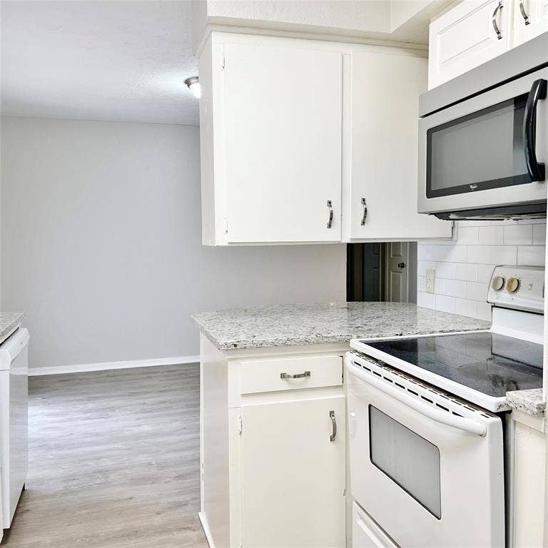 1420 Hillside Drive, Midlothian, TX 76065 1420 Hillside Drive, Midlothian, TX 76065