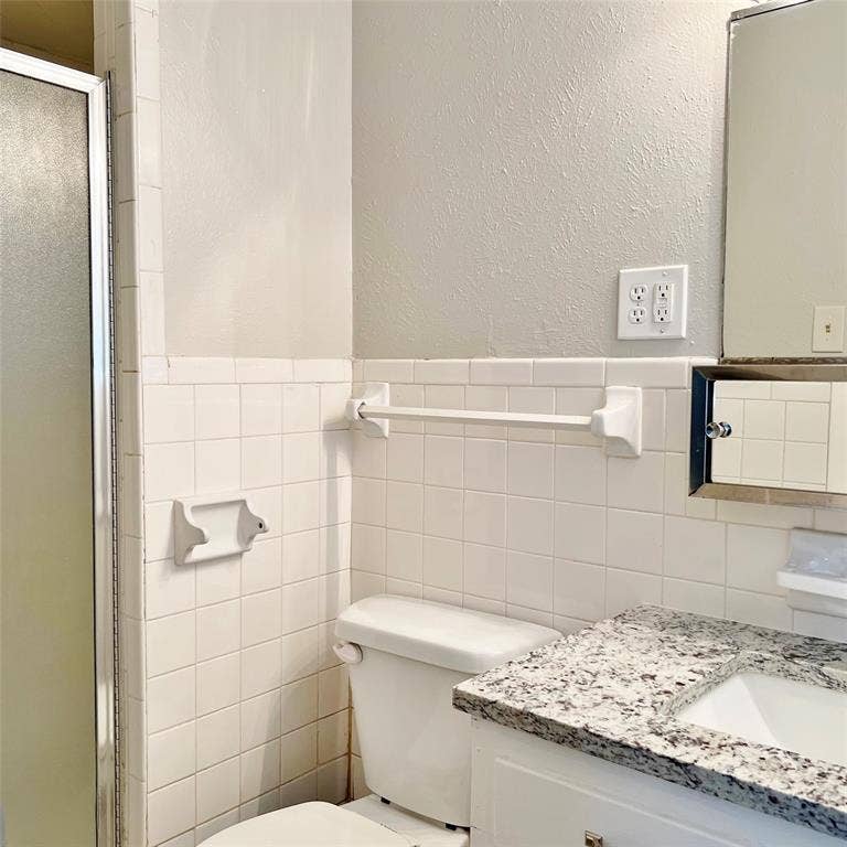 1420 Hillside Drive, Midlothian, TX 76065 1420 Hillside Drive, Midlothian, TX 76065
