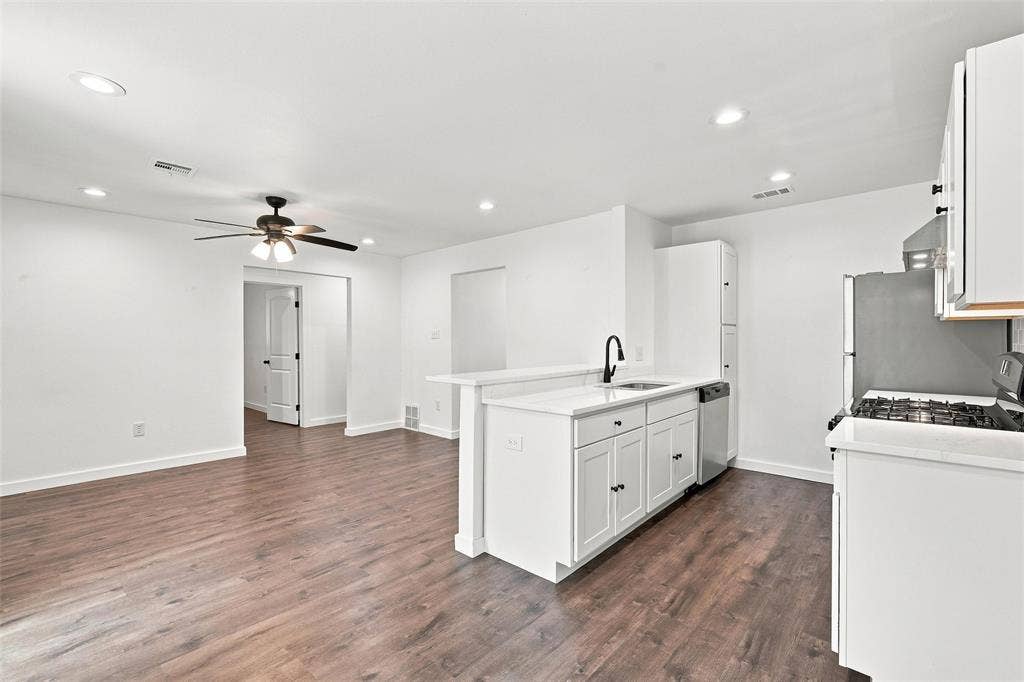 1113 Victoria Street, Bellmead, TX 76705 1113 Victoria Street, Bellmead, TX 76705