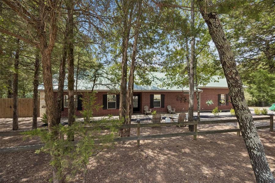 Property photo for 2904 Hideaway Lane, Quinlan, TX