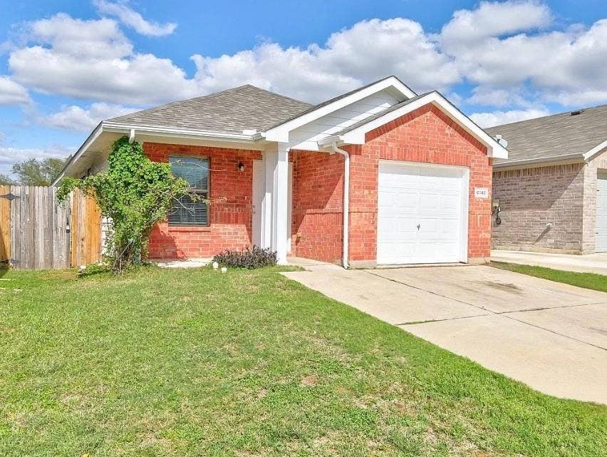 Property photo for 6140 River Pointe Drive, Fort Worth, TX