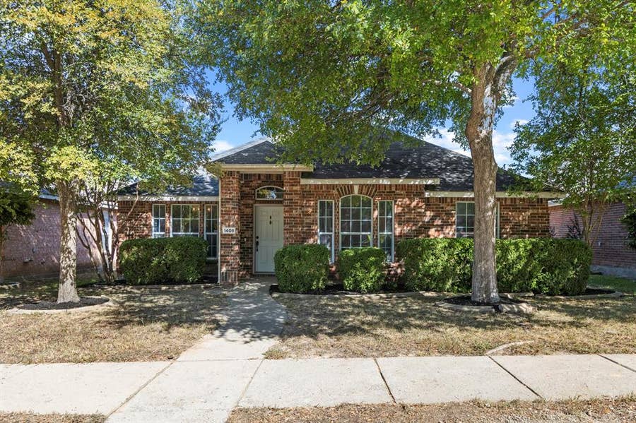 Property photo for 1408 Heather Brook Drive, Allen, TX