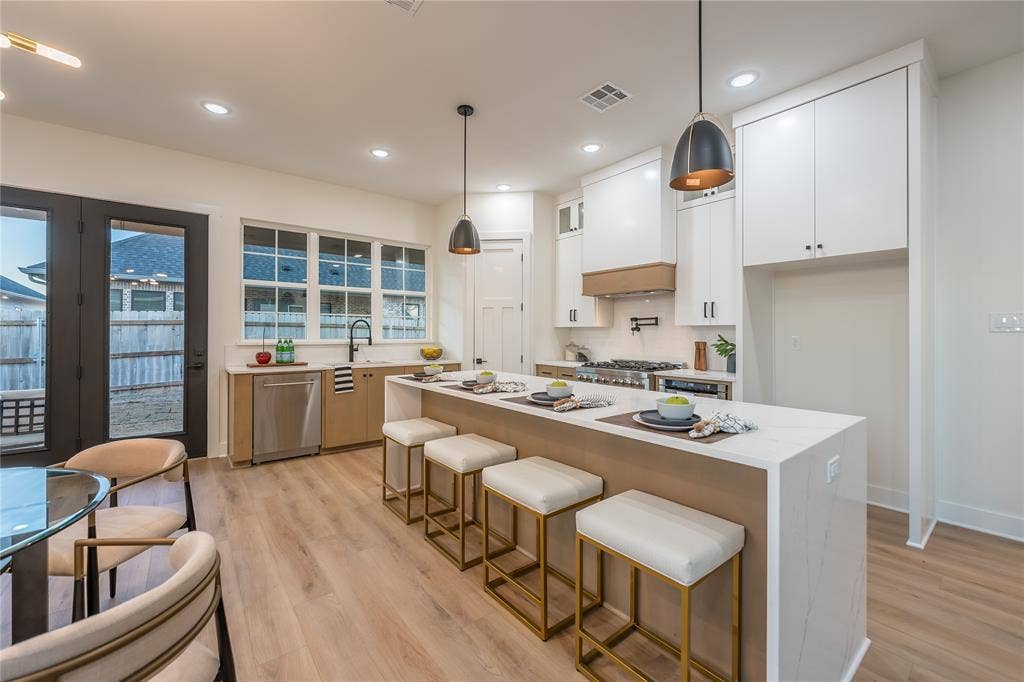 13019 Rainier Drive, Woodway, TX 76712 13019 Rainier Drive, Woodway, TX 76712