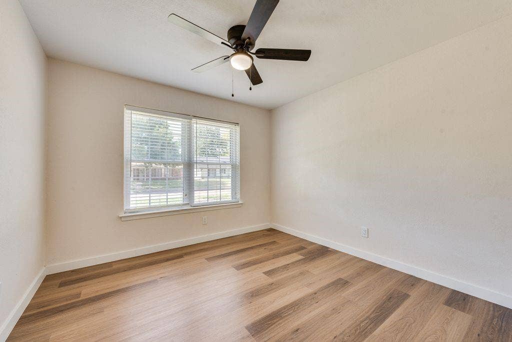 2833 Linden Lea, Irving, TX 75061