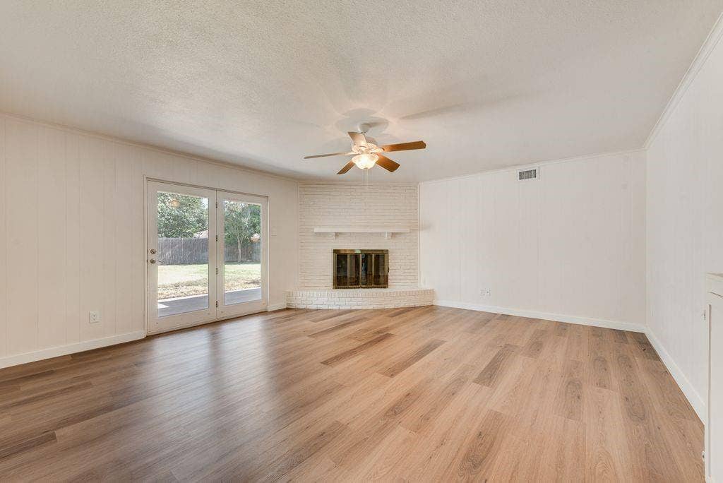 2833 Linden Lea, Irving, TX 75061