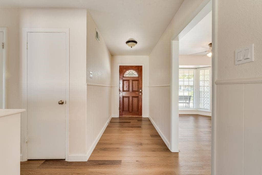 2833 Linden Lea, Irving, TX 75061
