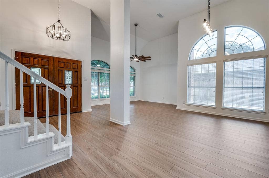 562 Mercer Street, Grand Prairie, TX 75052 562 Mercer Street, Grand Prairie, TX 75052