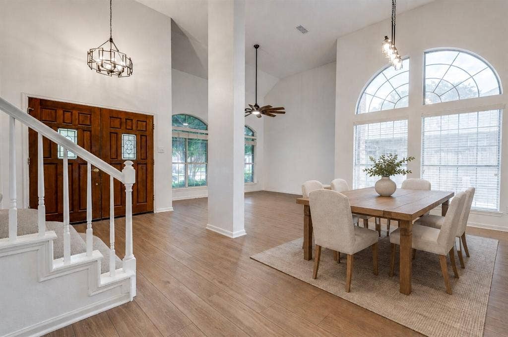 562 Mercer Street, Grand Prairie, TX 75052 virtually staged