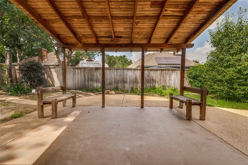 562 Mercer Street, Grand Prairie, TX 75052 562 Mercer Street, Grand Prairie, TX 75052
