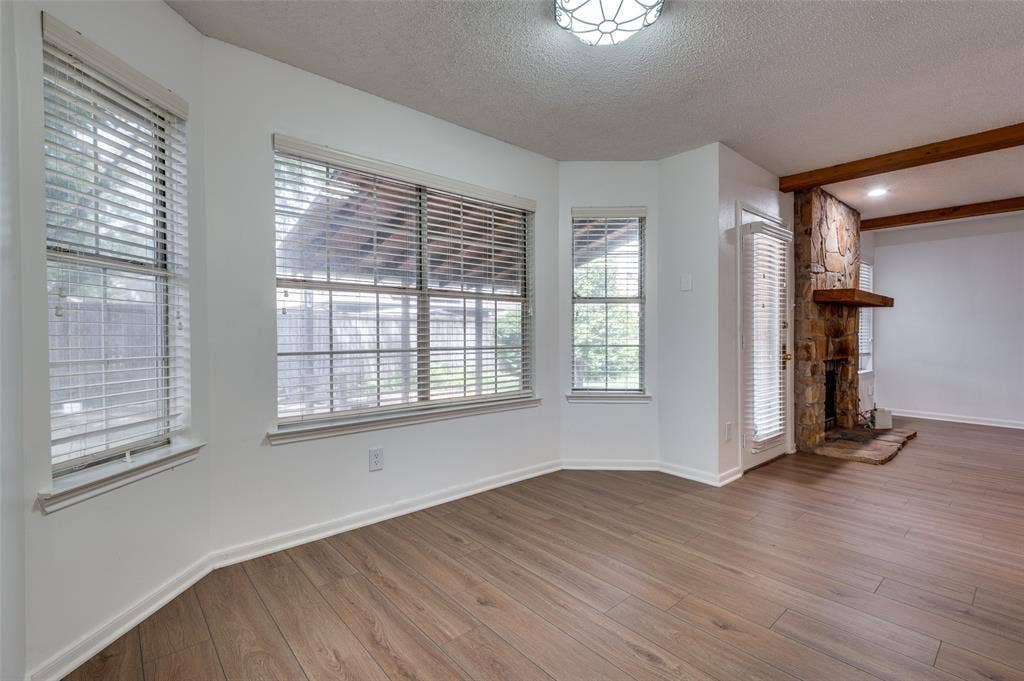562 Mercer Street, Grand Prairie, TX 75052 562 Mercer Street, Grand Prairie, TX 75052