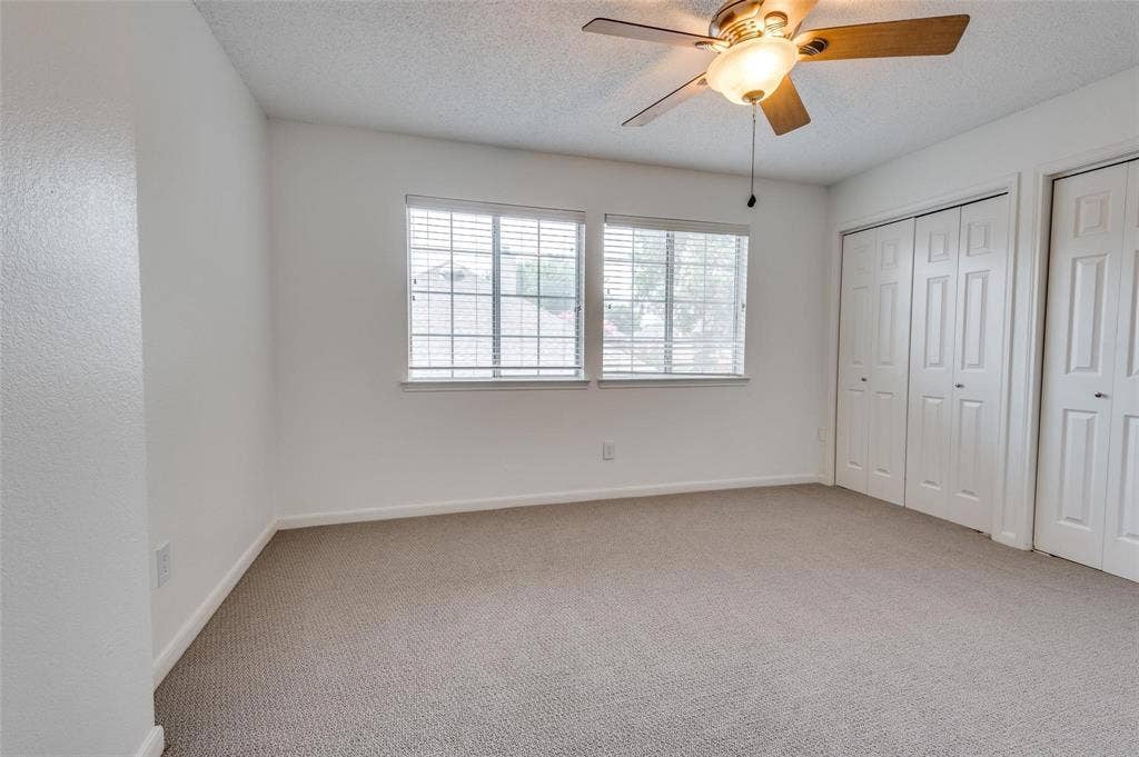 562 Mercer Street, Grand Prairie, TX 75052 562 Mercer Street, Grand Prairie, TX 75052