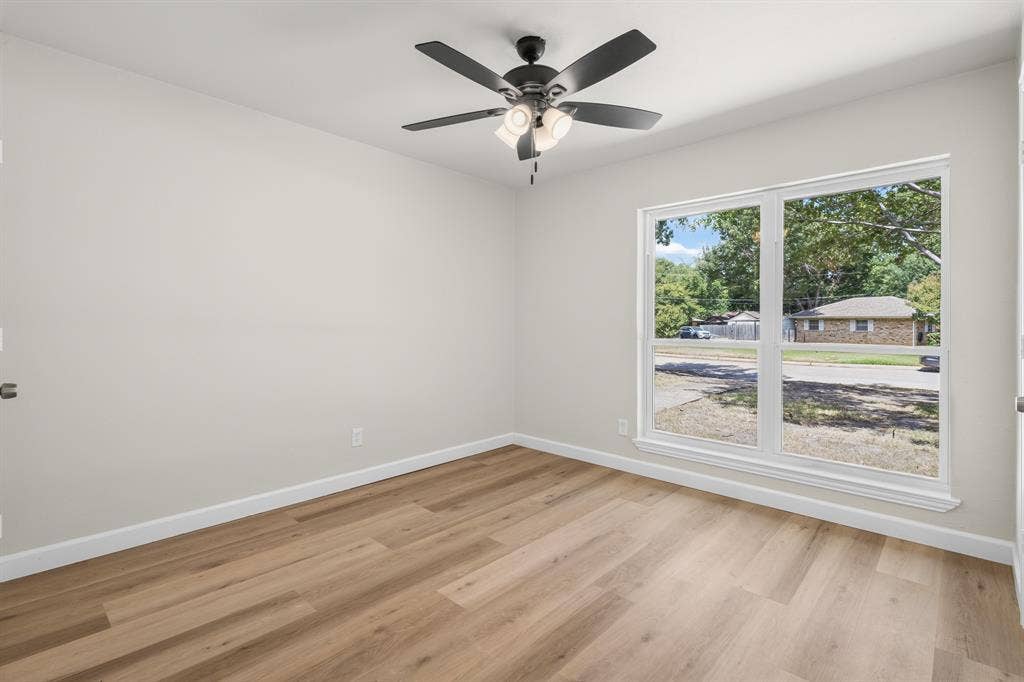 729 Surrey Circle, Grand Prairie, TX 75050 729 Surrey Circle, Grand Prairie, TX 75050