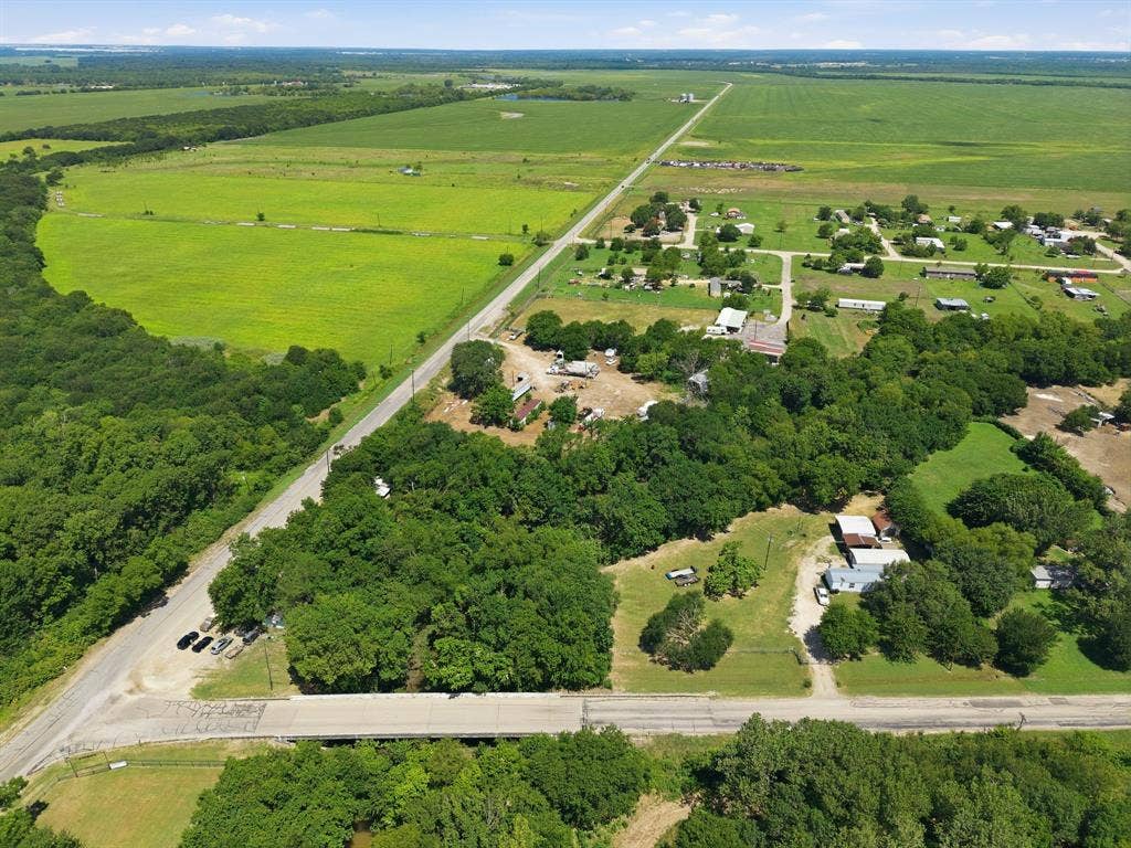 3212 Bilindsay Road, Combine, TX 75159 3212 Bilindsay Road, Combine, TX 75159