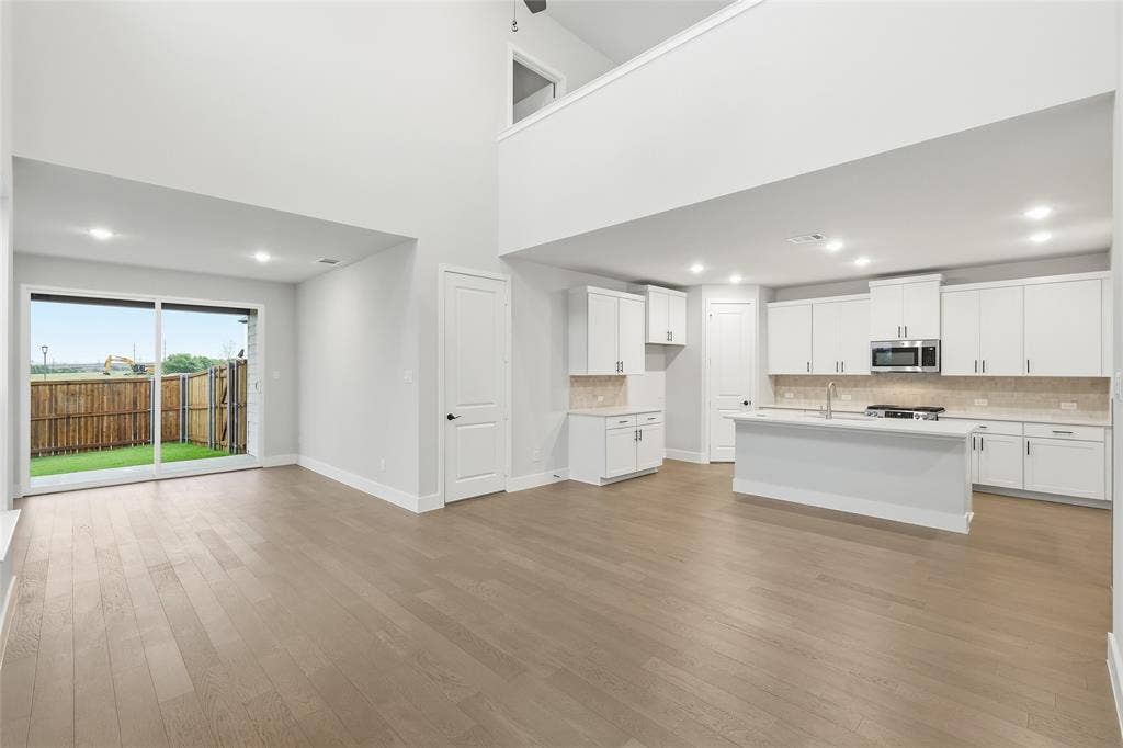 7281 Confetti Lane, Frisco, TX 75033 7281 Confetti Lane, Frisco, TX 75033