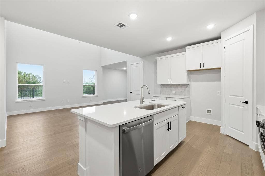 7281 Confetti Lane, Frisco, TX 75033 7281 Confetti Lane, Frisco, TX 75033