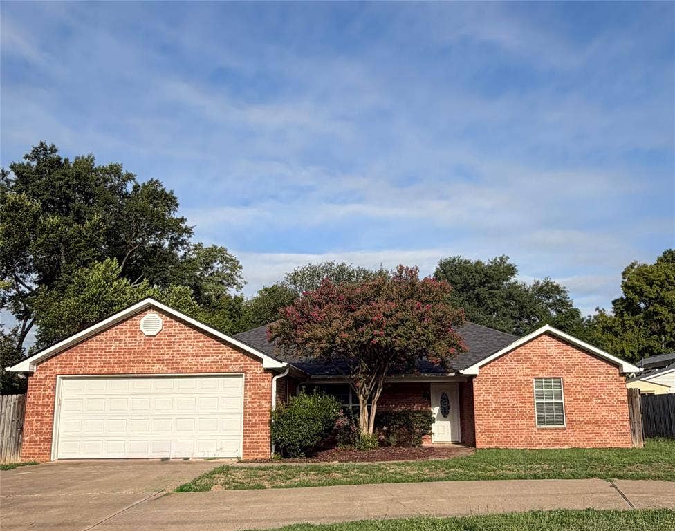311 Baker Street, Lindale, TX 75771 311 Baker Street, Lindale, TX 75771