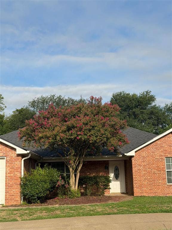 311 Baker Street, Lindale, TX 75771 311 Baker Street, Lindale, TX 75771