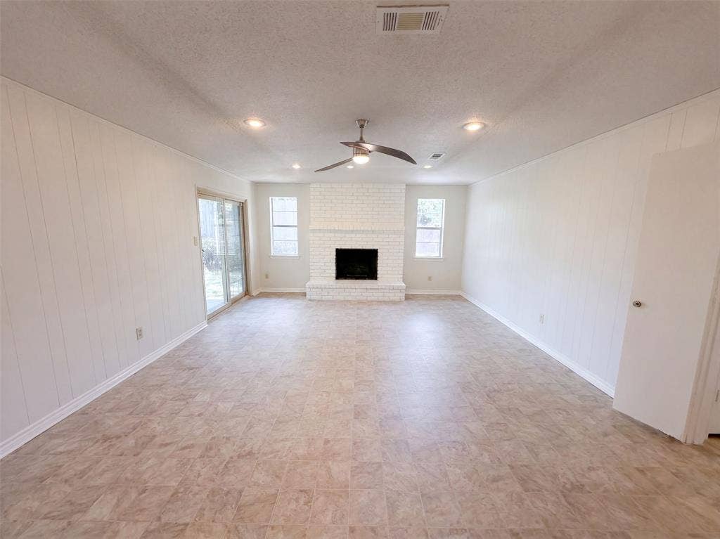 4824 Berridge Lane, Dallas, TX 75227 4824 Berridge Lane, Dallas, TX 75227