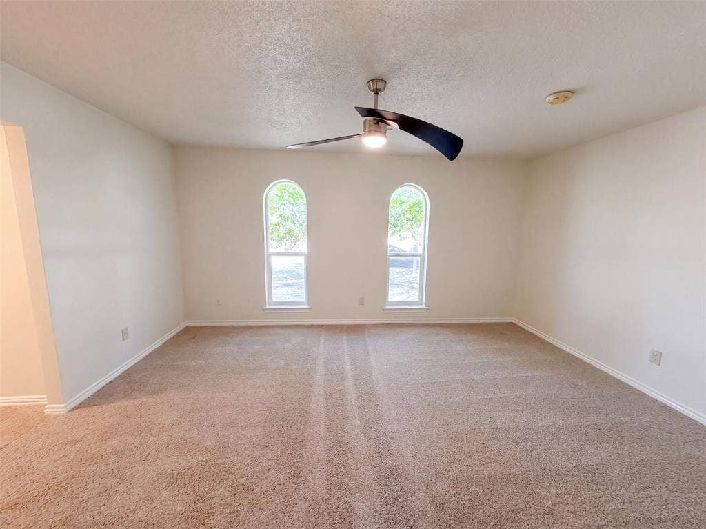 4824 Berridge Lane, Dallas, TX 75227 4824 Berridge Lane, Dallas, TX 75227