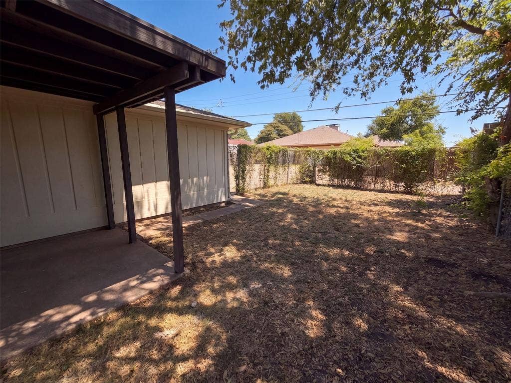 4824 Berridge Lane, Dallas, TX 75227 4824 Berridge Lane, Dallas, TX 75227