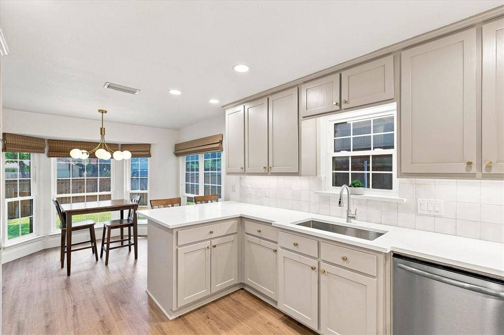 218 Creekside Lane, Coppell, TX 75019 218 Creekside Lane, Coppell, TX 75019