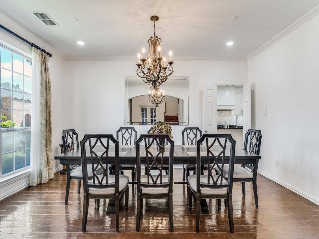 7110 Waterbury Drive, Rowlett, TX 75089 7110 Waterbury Drive, Rowlett, TX 75089