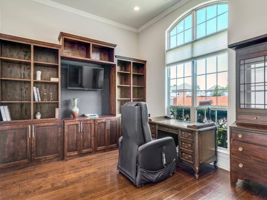 7110 Waterbury Drive, Rowlett, TX 75089 7110 Waterbury Drive, Rowlett, TX 75089