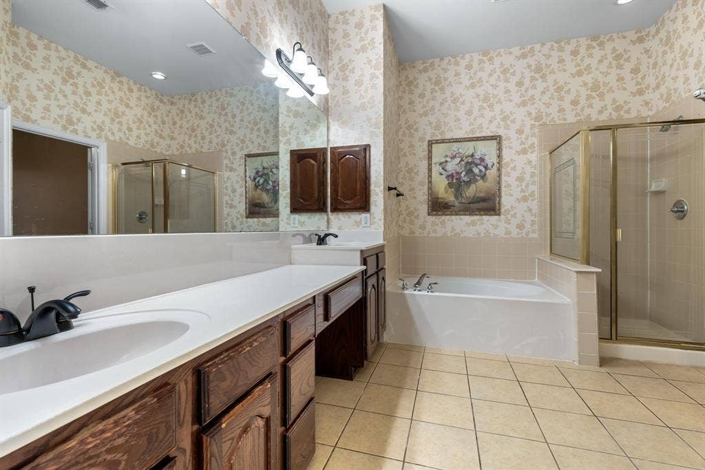 2600 Oakland Hills Drive, Plano, TX 75025 2600 Oakland Hills Drive, Plano, TX 75025