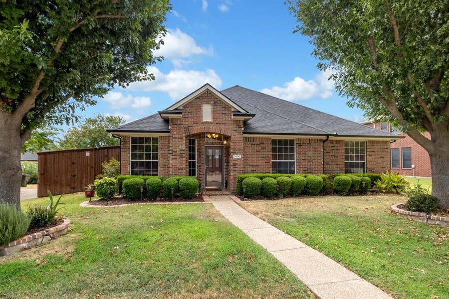 Property photo for 2600 Oakland Hills Drive, Plano, TX