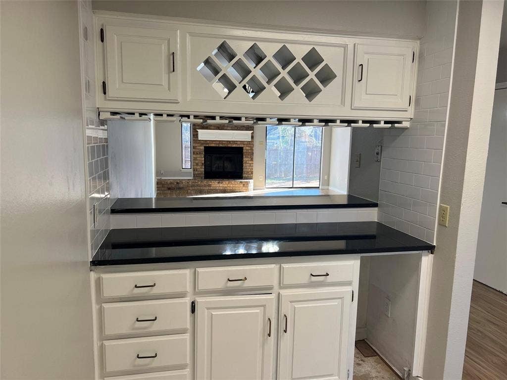 109 Wilshire Drive, Euless, TX 76040 109 Wilshire Drive, Euless, TX 76040
