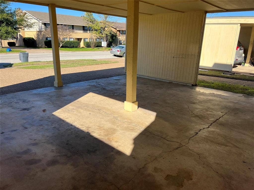 109 Wilshire Drive, Euless, TX 76040 109 Wilshire Drive, Euless, TX 76040