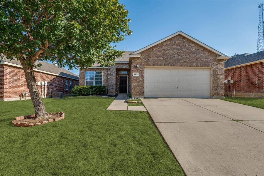 Property photo for 4629 Indian Rock Drive, Fort Worth, TX