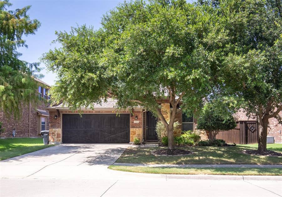 Property photo for 3904 Deer Lake Drive, McKinney, TX
