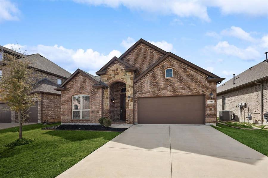 Property photo for 5112 Ambergris Trail, Fort Worth, TX