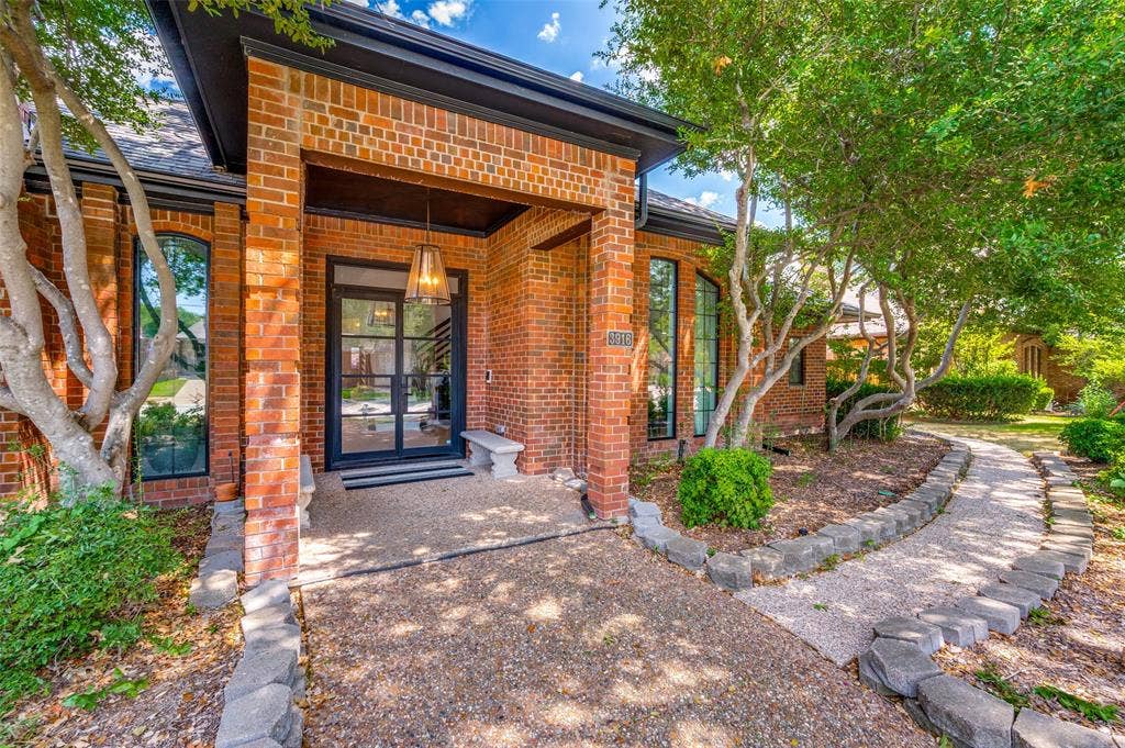 3916 Tumbril Lane, Plano, TX 75023 Custom front doors