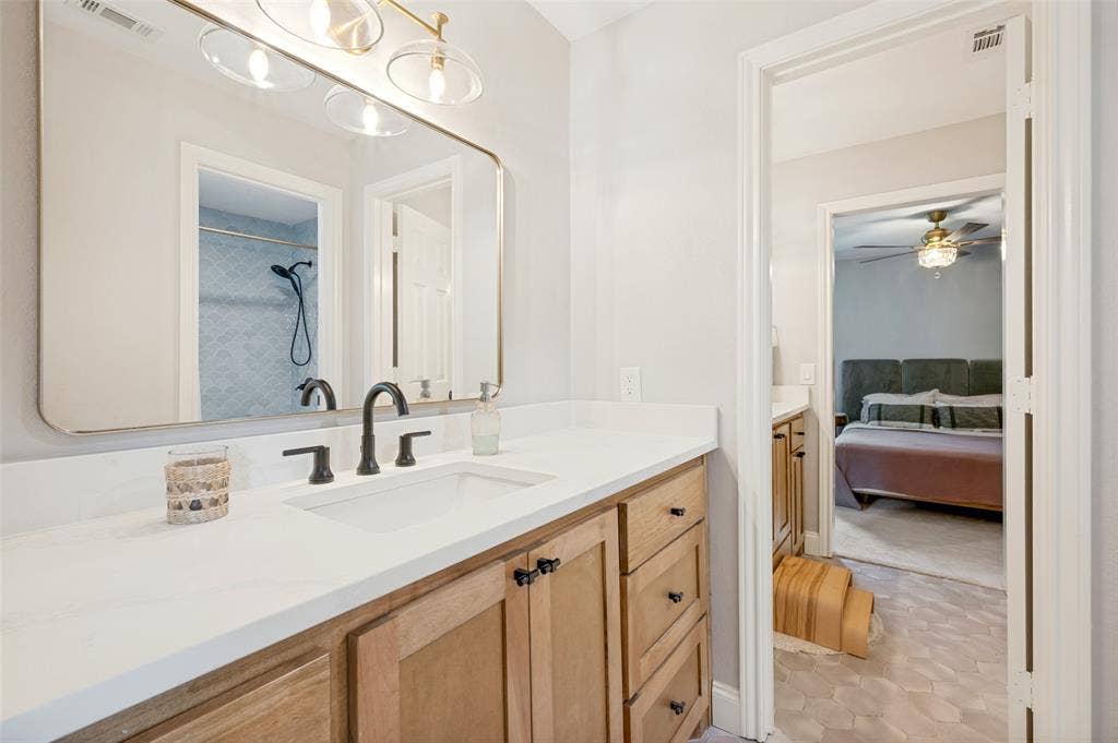 3916 Tumbril Lane, Plano, TX 75023 Jack and Jill bathroom, remodeled in 2023
