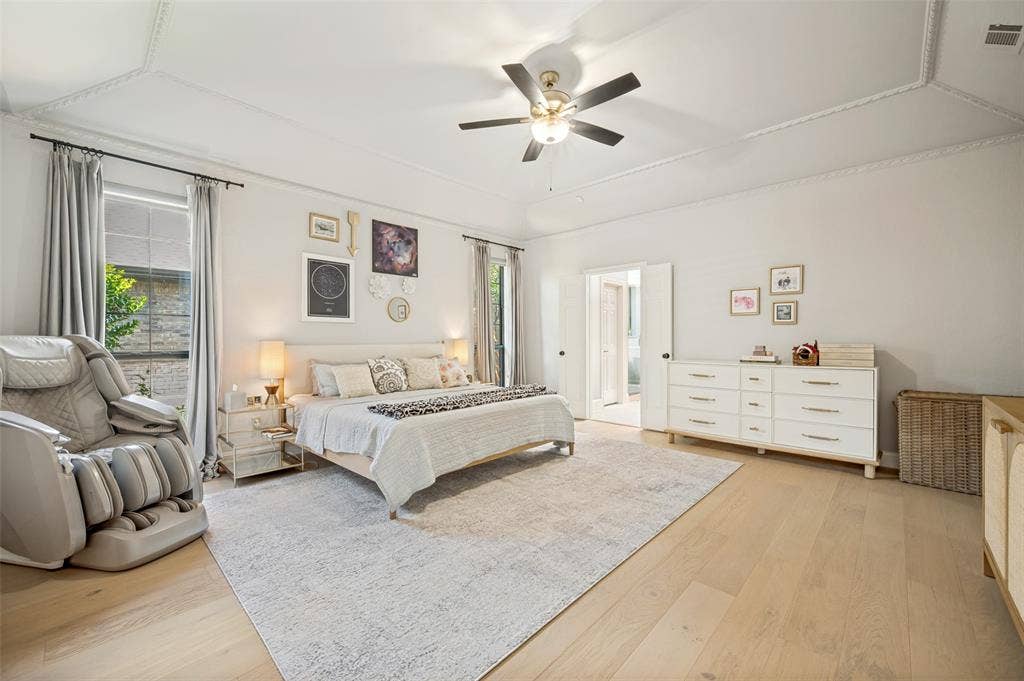 3916 Tumbril Lane, Plano, TX 75023 Updated Primary Suite