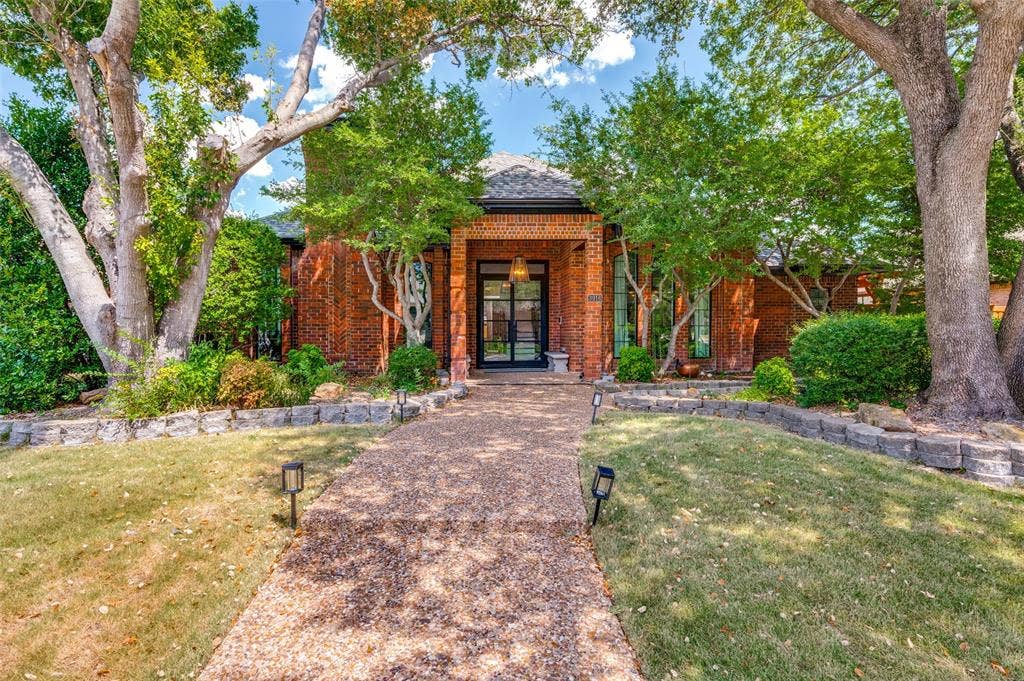 3916 Tumbril Lane, Plano, TX 75023 All new gutters and siding