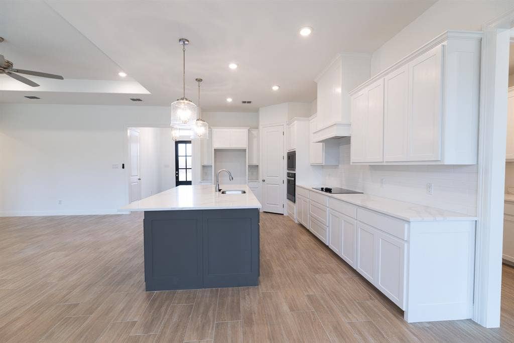 2489 Timber Hills Drive, Burleson, TX 76028 2489 Timber Hills Drive, Burleson, TX 76028