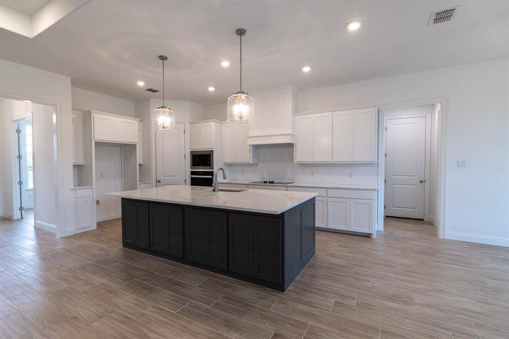 2489 Timber Hills Drive, Burleson, TX 76028 2489 Timber Hills Drive, Burleson, TX 76028