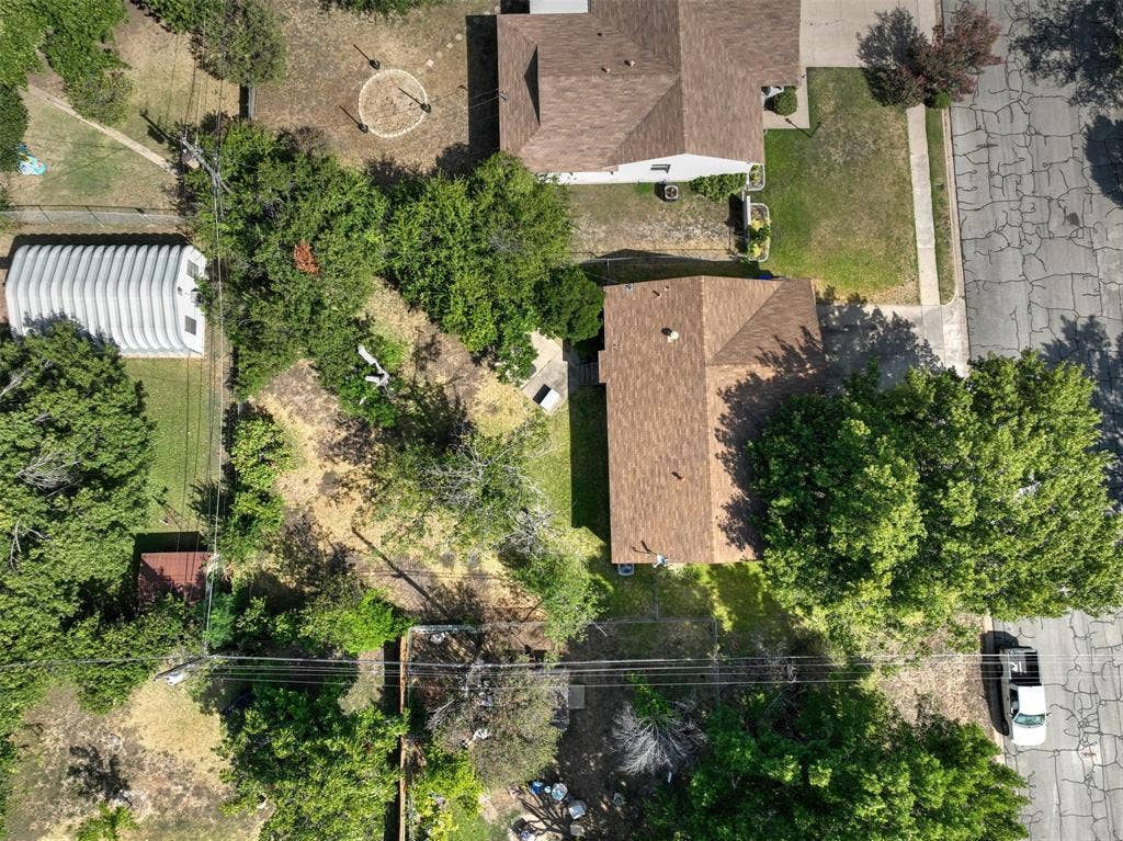 2012 Mountainview Drive, Waco, TX 76710 2012 Mountainview Drive, Waco, TX 76710