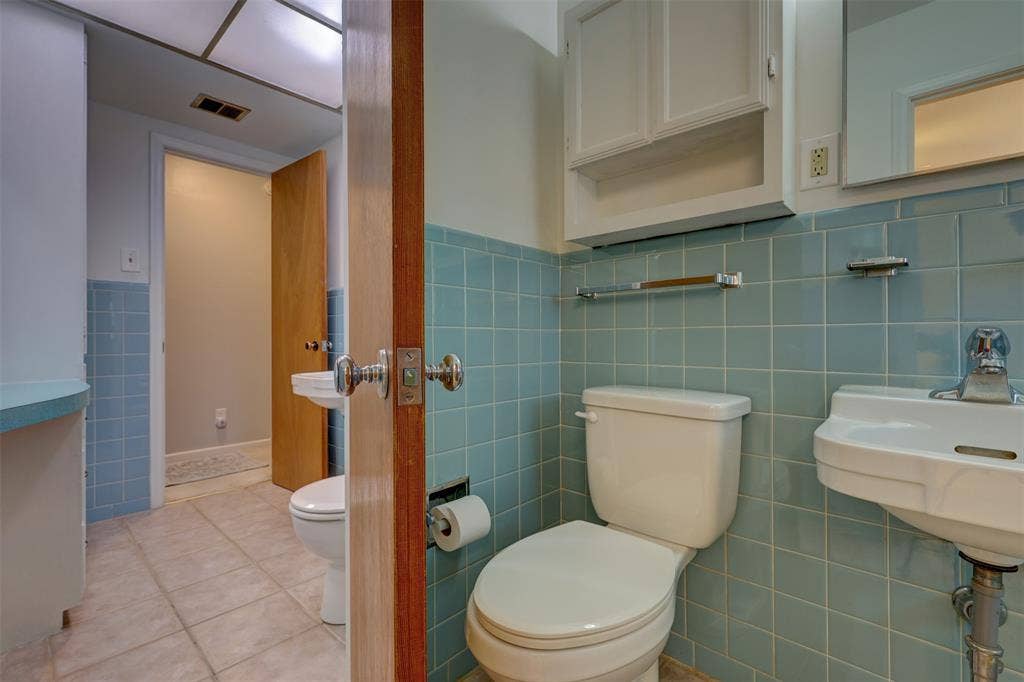 2012 Mountainview Drive, Waco, TX 76710 2012 Mountainview Drive, Waco, TX 76710